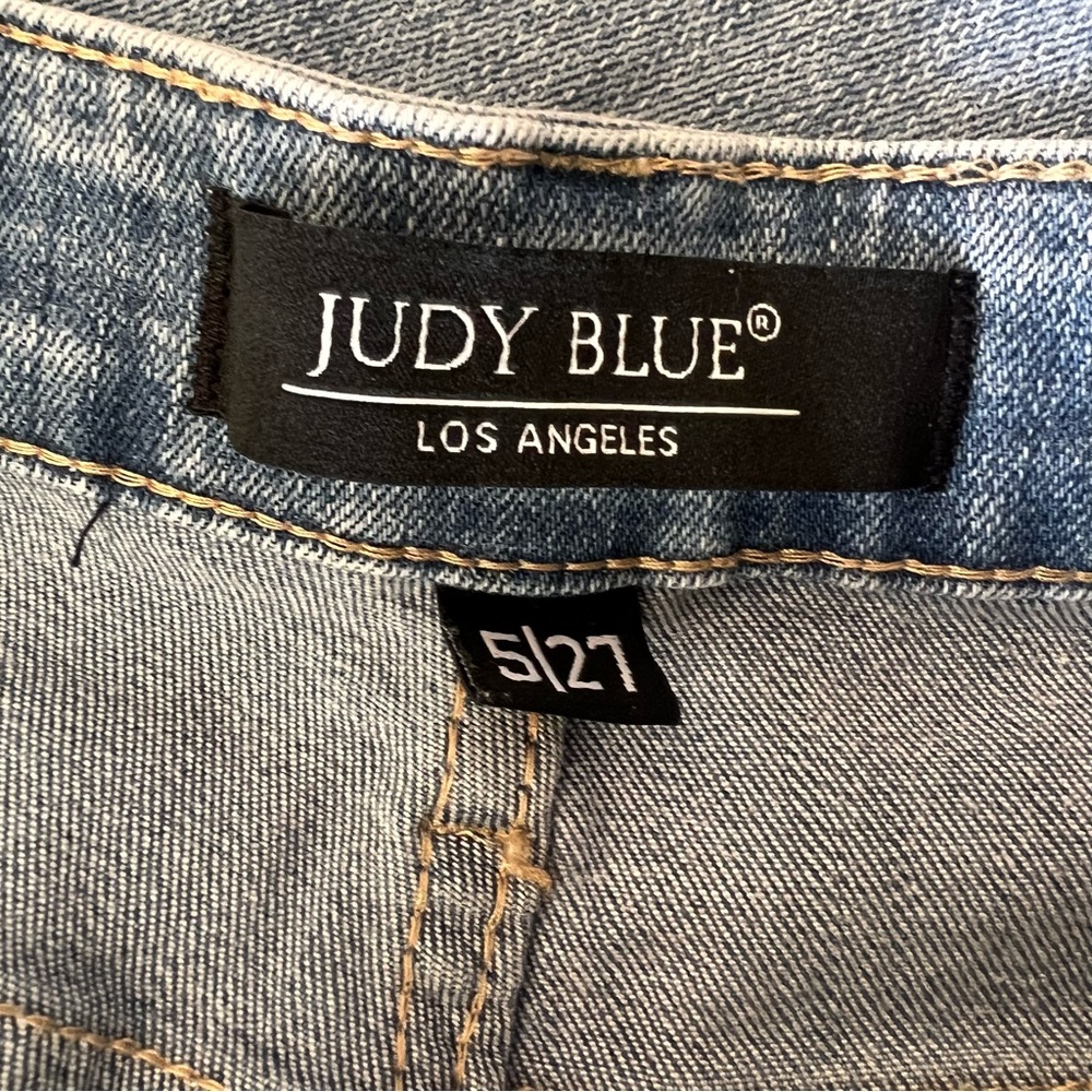 Judy Blue HIGH WAISTED LIGHT WASH DISTRESSED BOYFRIEND JEANS 5/27 - Picture 6 of 8